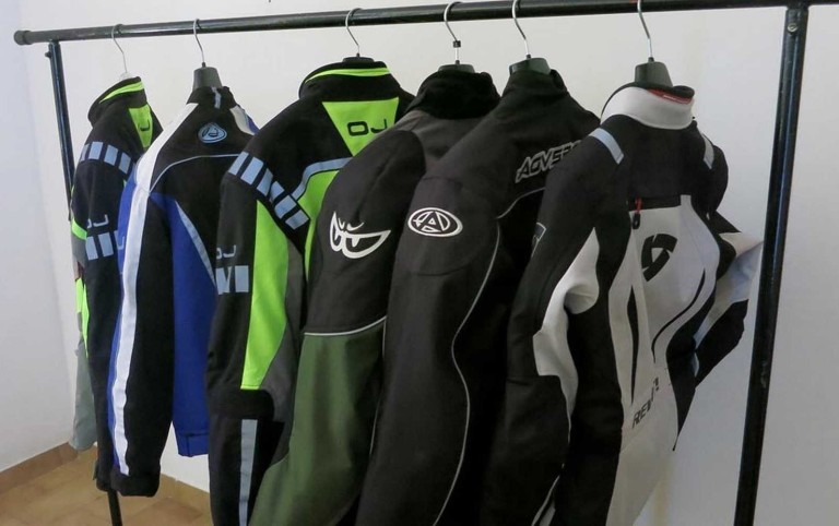 Abbigliamento tecnico per esame di guida